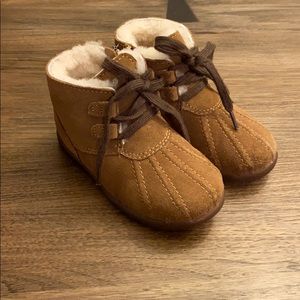 Ugg toddler boots size 6.5